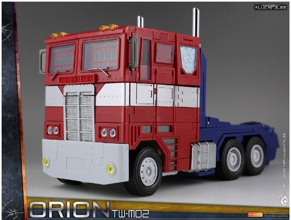 Toyworld Orion Unofficial MP Scale Optimus Prime Color Photos 19 (19 of 24)